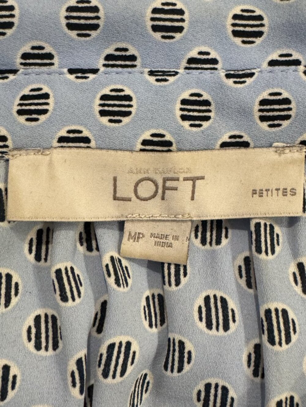 LOFT Long Sleeve Light Blue Polka Dot Blouse - Size MP - Picture 3 of 4
